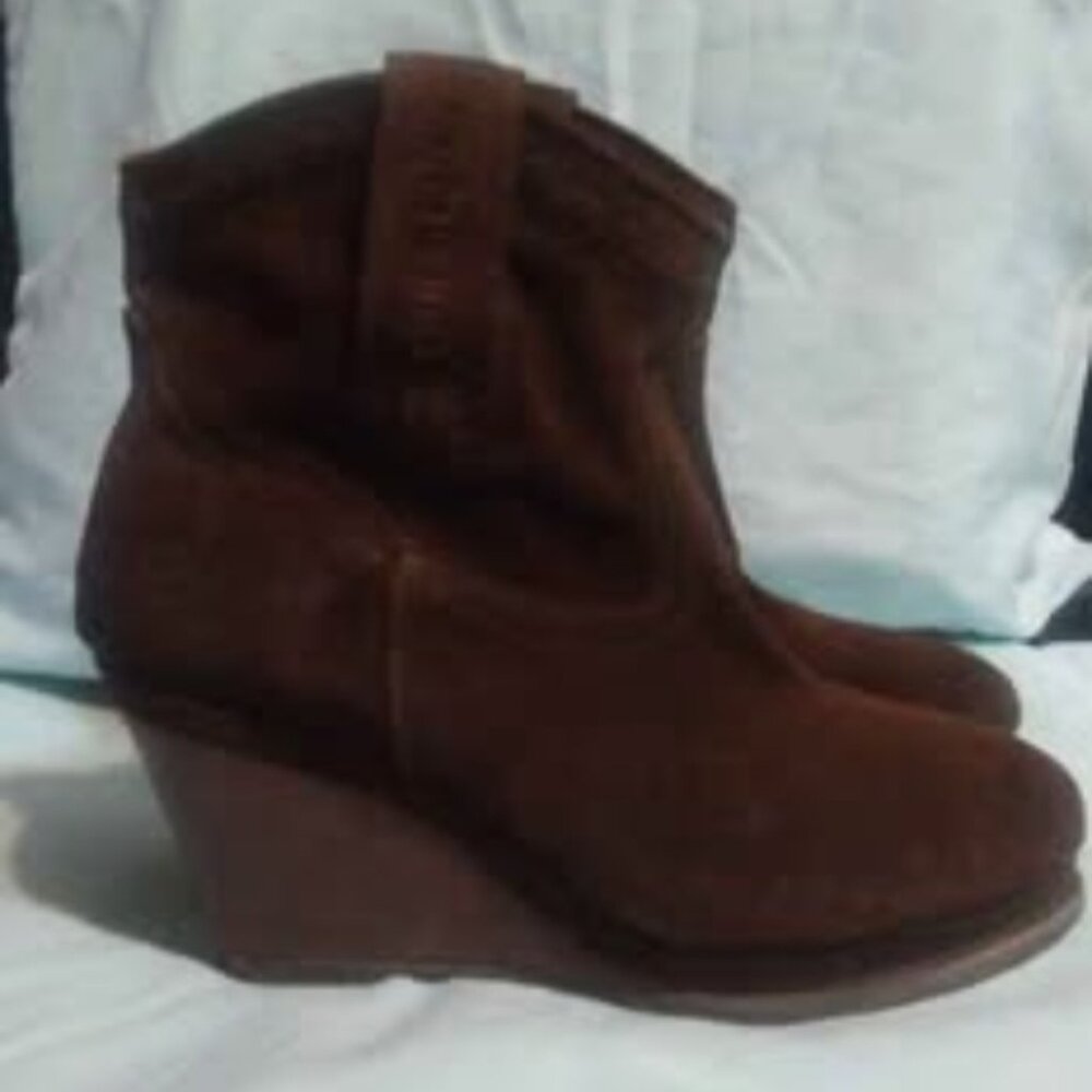 Ariat wedges